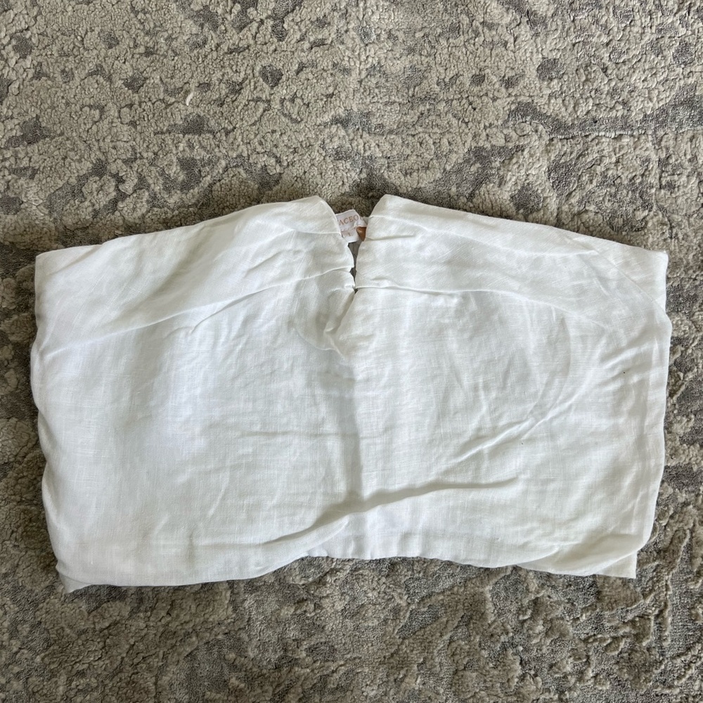 Olivaceous Textured White Top